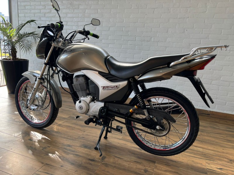 HONDA MOTOS CG 150 TITAN MIX KS /2010 RT 811 VEÍCULOS ARROIO DO MEIO / Carros no Vale