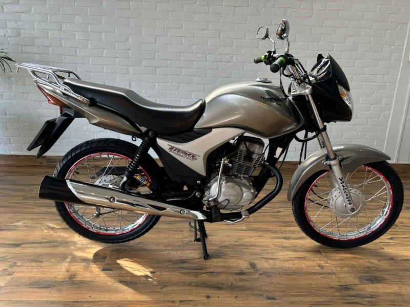 HONDA MOTOS CG 150 TITAN MIX KS /2010 RT 811 VEÍCULOS ARROIO DO MEIO / Carros no Vale