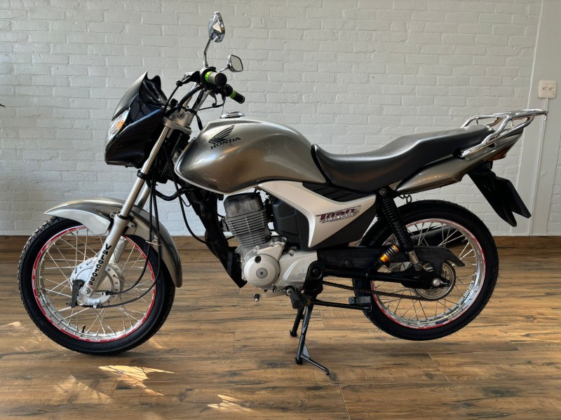 HONDA MOTOS CG 150 TITAN MIX KS /2010 RT 811 VEÍCULOS ARROIO DO MEIO / Carros no Vale