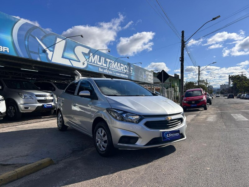 CHEVROLET ONIX HATCH LT 1.0 8V FLEXPOWER 5P MEC. 2019/2019 LS MULTIMARCAS VENÂNCIO AIRES / Carros no Vale