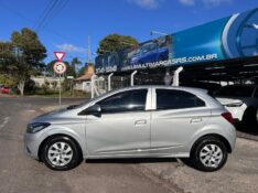 CHEVROLET ONIX HATCH LT 1.0 8V FLEXPOWER 5P MEC. 2019/2019 LS MULTIMARCAS VENÂNCIO AIRES / Carros no Vale