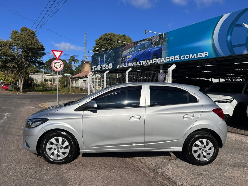 CHEVROLET ONIX HATCH LT 1.0 8V FLEXPOWER 5P MEC. 2019/2019 LS MULTIMARCAS VENÂNCIO AIRES / Carros no Vale