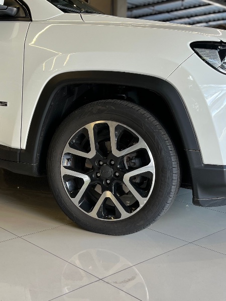 JEEP COMPASS 2.0 16V FLEX SPORT AUTOMÁTICO 2018/2018 JM AUTOMÓVEIS VENÂNCIO AIRES / Carros no Vale