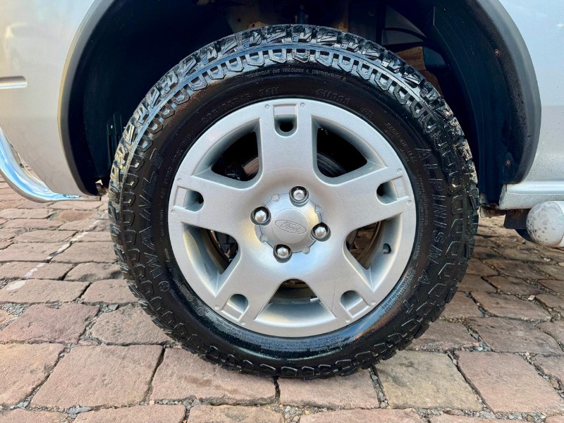 FORD ECOSPORT XLS 1.6 8V FLEX 2003/2004 AR MULTIMARCAS VENÂNCIO AIRES / Carros no Vale