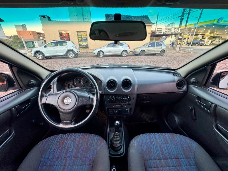 CHEVROLET CELTA 1.0 MPFI LIFE 8V FLEX 2P MANUAL 2010/2010 AR MULTIMARCAS VENÂNCIO AIRES / Carros no Vale