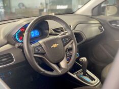 CHEVROLET ONIX 1.4 AT LTZ 2014/2015 MALAGGI VEÍCULOS ENCANTADO / Carros no Vale