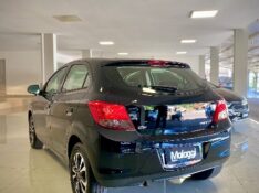 CHEVROLET ONIX 1.4 AT LTZ 2014/2015 MALAGGI VEÍCULOS ENCANTADO / Carros no Vale