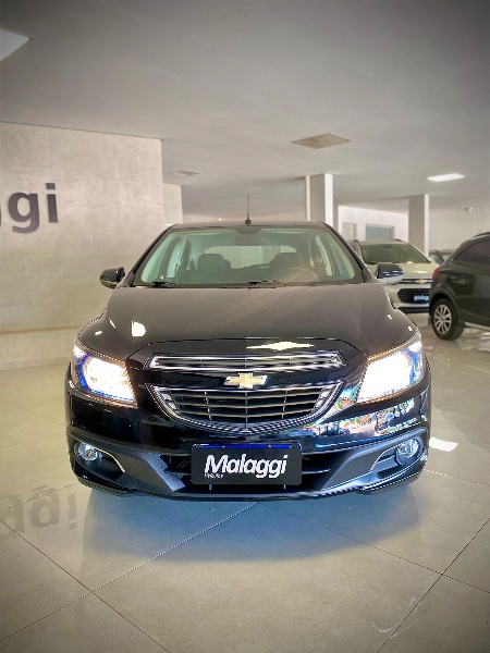 CHEVROLET ONIX 1.4 AT LTZ 2014/2015 MALAGGI VEÍCULOS ENCANTADO / Carros no Vale