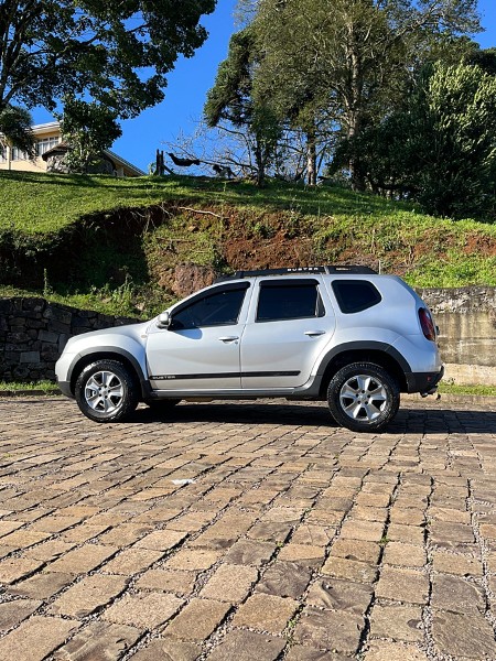 RENAULT DUSTER 2.0 DYNAMIQUE 4X4 16V FLEX 4P MANUAL 2019/2020 BOSCO AUTOMÓVEIS GUAPORÉ / Carros no Vale