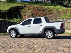 RENAULT OROCH EXPRESSION 1.6 FLEX 2021/2022 BOSCO AUTOMÓVEIS GUAPORÉ / Carros no Vale