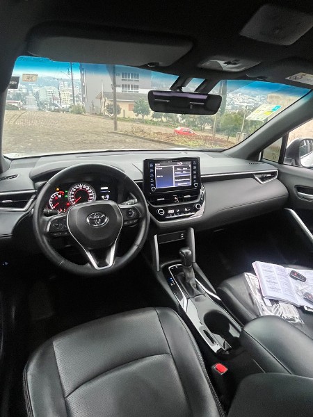 TOYOTA COROLLA CROSS XRE 2.0 16V FLEX AUT. 2022/2022 BOSCO AUTOMÓVEIS GUAPORÉ / Carros no Vale