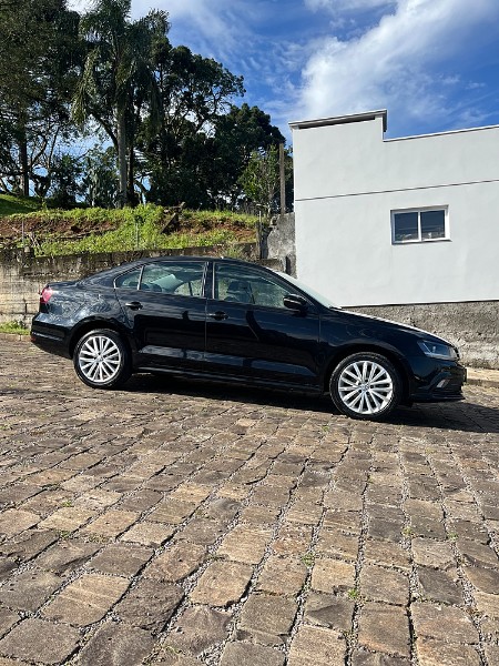 VOLKSWAGEN JETTA 1.4 250 TSI TOTAL FLEX COMFORTLINE TIPTRONIC 2018/2018 BOSCO AUTOMÓVEIS GUAPORÉ / Carros no Vale