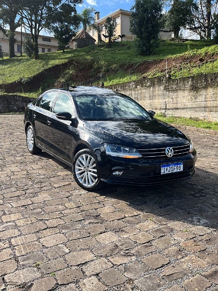 VOLKSWAGEN JETTA 1.4 250 TSI TOTAL FLEX COMFORTLINE TIPTRONIC 2018/2018 BOSCO AUTOMÓVEIS GUAPORÉ / Carros no Vale