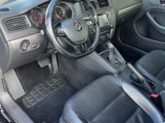 VOLKSWAGEN JETTA 1.4 250 TSI TOTAL FLEX COMFORTLINE TIPTRONIC 2018/2018 BOSCO AUTOMÓVEIS GUAPORÉ / Carros no Vale