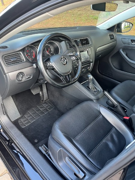 VOLKSWAGEN JETTA 1.4 250 TSI TOTAL FLEX COMFORTLINE TIPTRONIC 2018/2018 BOSCO AUTOMÓVEIS GUAPORÉ / Carros no Vale