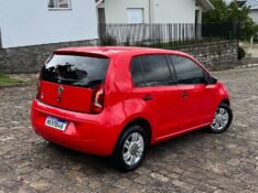 VOLKSWAGEN UP! 1.0 TAKE 12V 2015/2015 BOSCO AUTOMÓVEIS GUAPORÉ / Carros no Vale