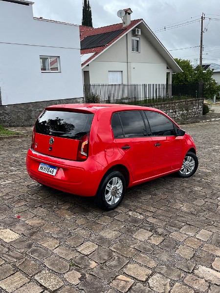 VOLKSWAGEN UP! 1.0 TAKE 12V 2015/2015 BOSCO AUTOMÓVEIS GUAPORÉ / Carros no Vale