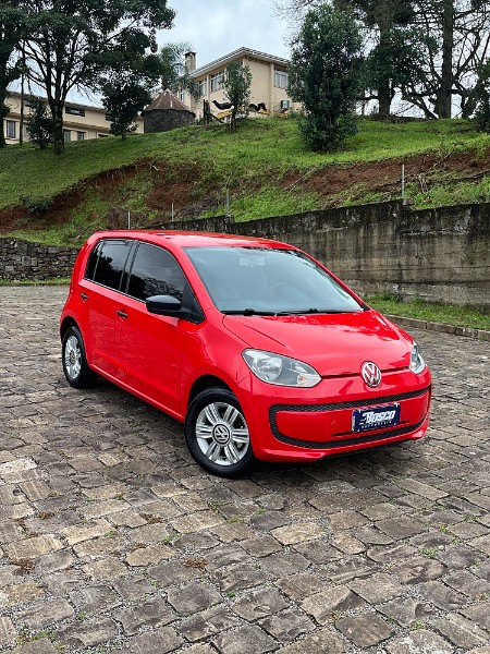 VOLKSWAGEN UP! 1.0 TAKE 12V 2015/2015 BOSCO AUTOMÓVEIS GUAPORÉ / Carros no Vale