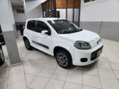 FIAT UNO SPORTING 1.4 2013 2012/2013 TS VEÍCULOS ANTA GORDA / Carros no Vale