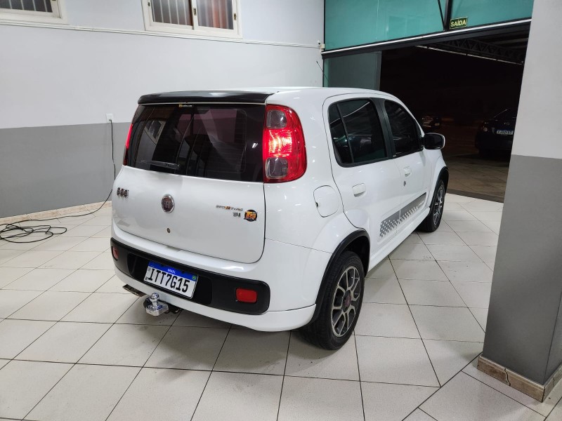FIAT UNO SPORTING 1.4 2013 2012/2013 TS VEÍCULOS ANTA GORDA / Carros no Vale