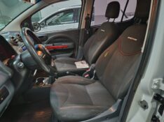 FIAT UNO SPORTING 1.4 2013 2012/2013 TS VEÍCULOS ANTA GORDA / Carros no Vale