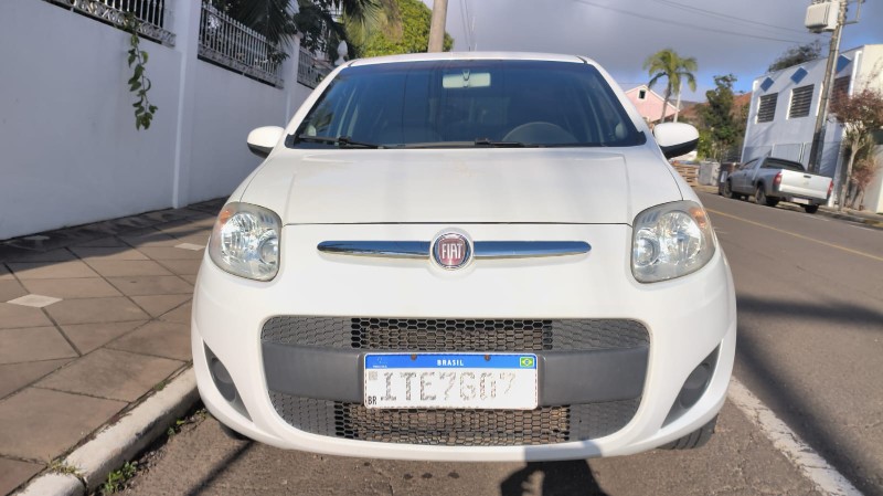 FIAT PALIO 1.0 ATTRACTIVE 8V 2012/2013 ADRIANO VEÍCULOS CRUZEIRO DO SUL / Carros no Vale