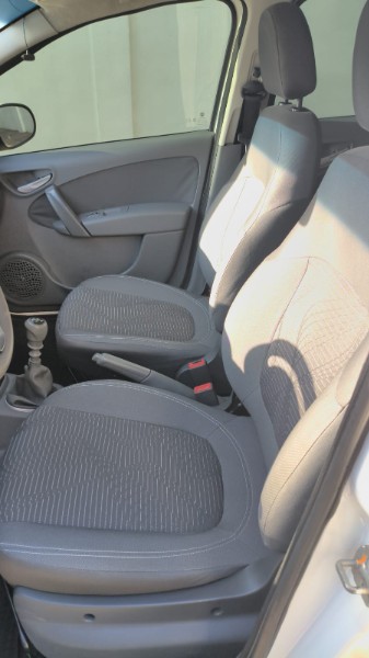 FIAT PALIO 1.0 ATTRACTIVE 8V 2012/2013 ADRIANO VEÍCULOS CRUZEIRO DO SUL / Carros no Vale