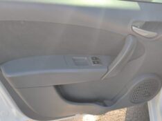 FIAT PALIO 1.0 ATTRACTIVE 8V 2012/2013 ADRIANO VEÍCULOS CRUZEIRO DO SUL / Carros no Vale