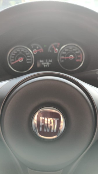 FIAT PALIO 1.0 ATTRACTIVE 8V 2012/2013 ADRIANO VEÍCULOS CRUZEIRO DO SUL / Carros no Vale