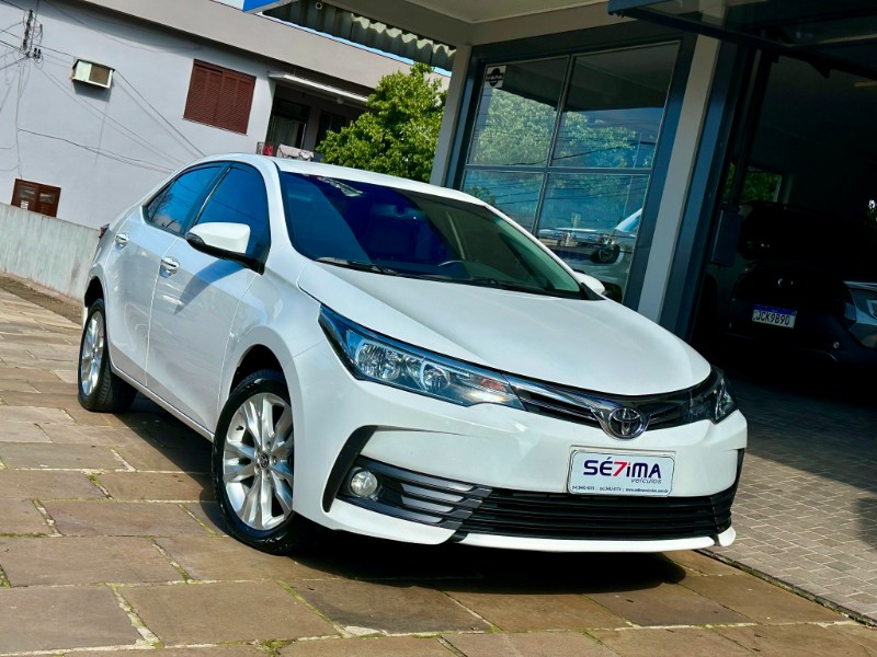 TOYOTA COROLLA XEI 2.0 16V FLEX AUT. 2017/2018 SÉTIMA VEÍCULOS GUAPORÉ / Carros no Vale