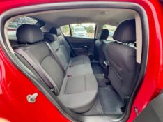 CHEVROLET CRUZE 1.8 LT SPORT6 16V FLEX 4P MANUAL 2015/2015 AR MULTIMARCAS VENÂNCIO AIRES / Carros no Vale