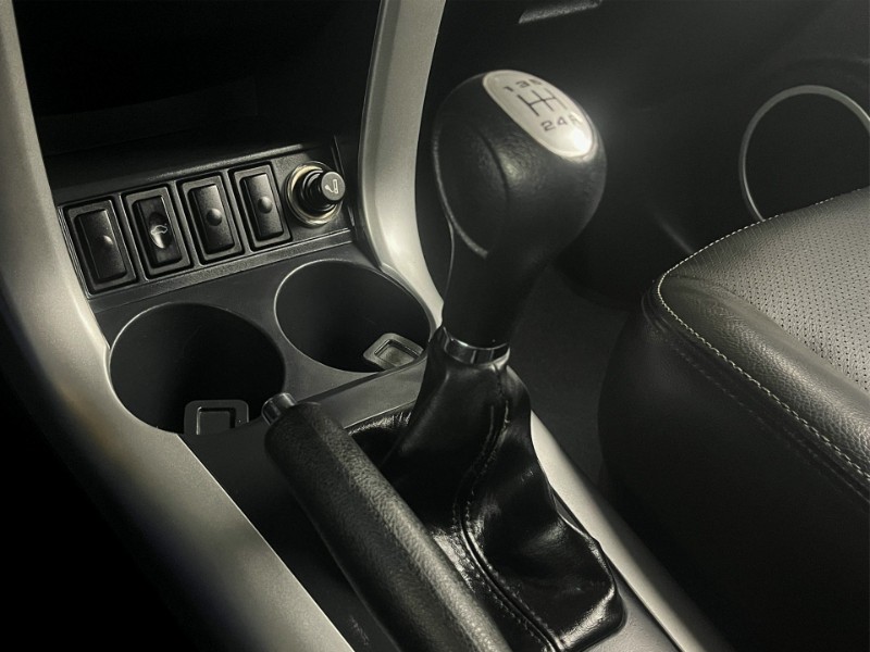 LIFAN X60 1.8 TALENT 16V 2014/2015 DUARTE VEÍCULOS PORTO ALEGRE / Carros no Vale