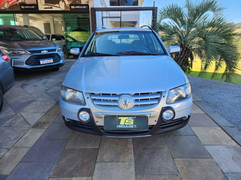 VOLKSWAGEN PARATI SURF 1.6 2011/2011 TS VEÍCULOS ANTA GORDA / Carros no Vale