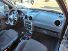 VOLKSWAGEN PARATI SURF 1.6 2011/2011 TS VEÍCULOS ANTA GORDA / Carros no Vale