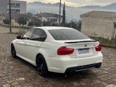 BMW 318i 2.0 SEDAN 16V 2012/2012 BOSCO AUTOMÓVEIS GUAPORÉ / Carros no Vale