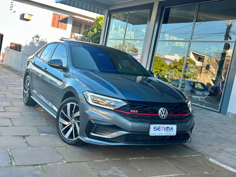 VOLKSWAGEN JETTA GLI 350 TSI 2019/2019 SÉTIMA VEÍCULOS GUAPORÉ / Carros no Vale