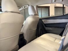 TOYOTA COROLLA 2.0 XEI 16V FLEX 4P AUTOMÁTICO 2015/2016 MALAGGI VEÍCULOS ENCANTADO / Carros no Vale