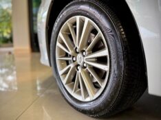 TOYOTA COROLLA 2.0 XEI 16V FLEX 4P AUTOMÁTICO 2015/2016 MALAGGI VEÍCULOS ENCANTADO / Carros no Vale