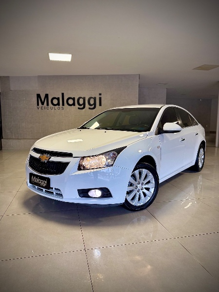CHEVROLET CRUZE 1.8 LTZ 16V FLEX 4P AUTOMÁTICO 2014/2014 MALAGGI VEÍCULOS ENCANTADO / Carros no Vale