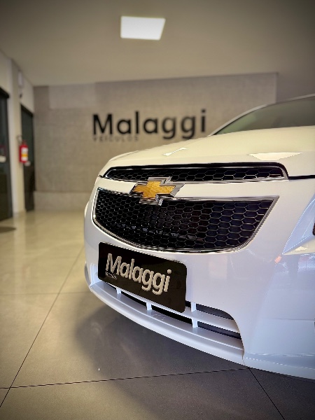 CHEVROLET CRUZE 1.8 LTZ 16V FLEX 4P AUTOMÁTICO 2014/2014 MALAGGI VEÍCULOS ENCANTADO / Carros no Vale