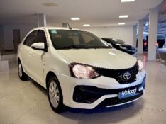 TOYOTA ETIOS 1.5 X PLUS SEDAN 16V 2019/2020 MALAGGI VEÍCULOS ENCANTADO / Carros no Vale