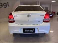 TOYOTA ETIOS 1.5 X PLUS SEDAN 16V 2019/2020 MALAGGI VEÍCULOS ENCANTADO / Carros no Vale