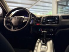 HONDA HR-V LX 1.8 FLEXONE 16V 2016/2017 MALAGGI VEÍCULOS ENCANTADO / Carros no Vale