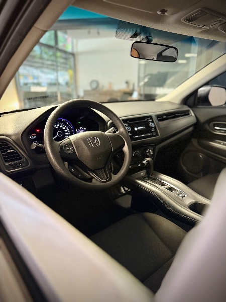 HONDA HR-V LX 1.8 FLEXONE 16V 2016/2017 MALAGGI VEÍCULOS ENCANTADO / Carros no Vale
