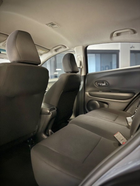 HONDA HR-V LX 1.8 FLEXONE 16V 2016/2017 MALAGGI VEÍCULOS ENCANTADO / Carros no Vale
