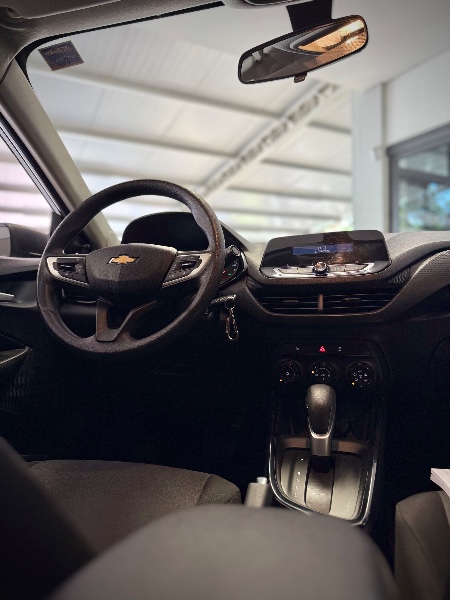 CHEVROLET ONIX 1.0 TURBO FLEX AUTOMÁTICO 2019/2020 MALAGGI VEÍCULOS ENCANTADO / Carros no Vale