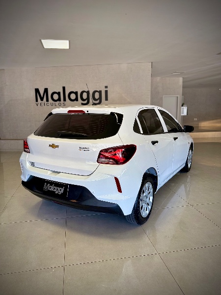 CHEVROLET ONIX 1.0 TURBO FLEX AUTOMÁTICO 2019/2020 MALAGGI VEÍCULOS ENCANTADO / Carros no Vale