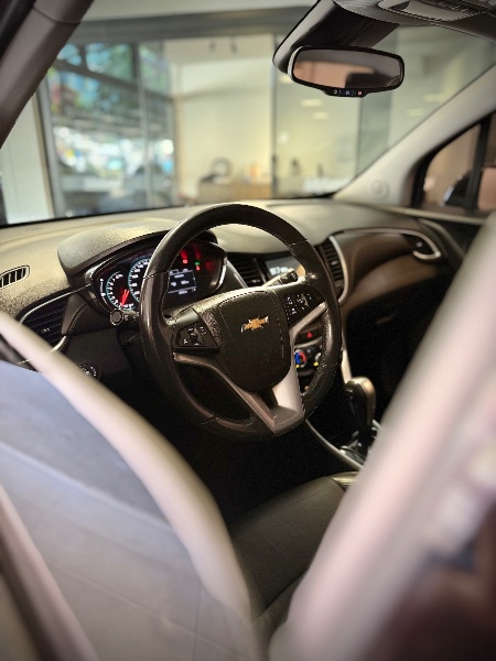 CHEVROLET TRACKER 1.4 16V TURBO FLEX MIDNIGHT AUTOMÁTICO 2018/2019 MALAGGI VEÍCULOS ENCANTADO / Carros no Vale