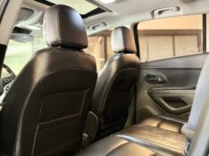 CHEVROLET TRACKER 1.4 16V TURBO FLEX MIDNIGHT AUTOMÁTICO 2018/2019 MALAGGI VEÍCULOS ENCANTADO / Carros no Vale