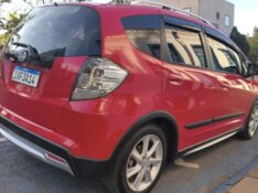 HONDA FIT 1.5 TWIST 16V FLEX 4P MANUAL 2013/2014 ADRIANO VEÍCULOS CRUZEIRO DO SUL / Carros no Vale